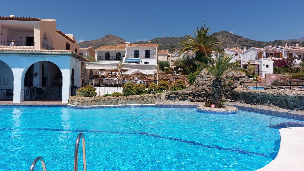 New Boho Home With Balcony, Private Garden And Communal Pool Nerja Exterior photo